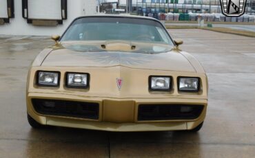 Pontiac-Firebird-1979-5