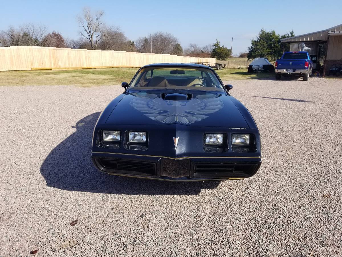 Pontiac-Firebird-1981-3