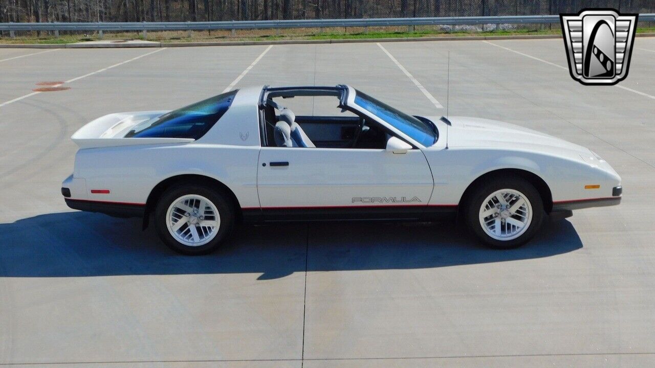 Pontiac-Firebird-1989-10