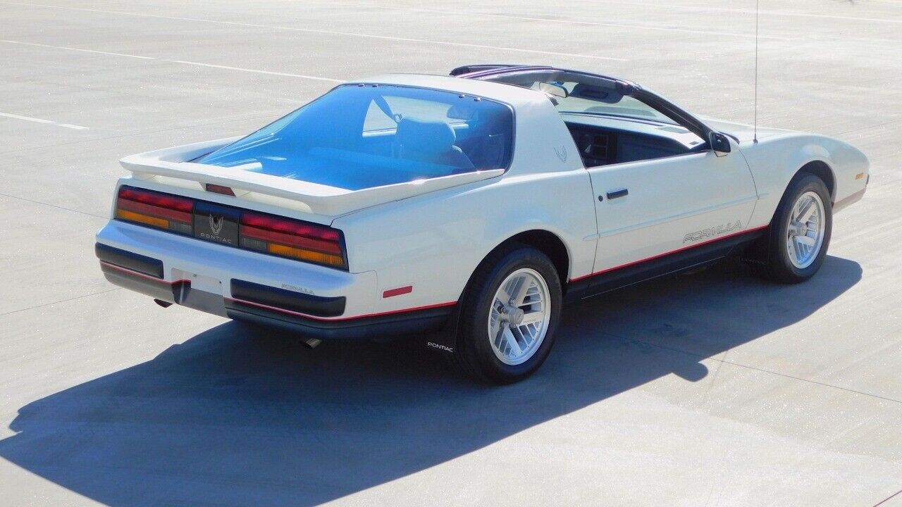 Pontiac-Firebird-1989-9