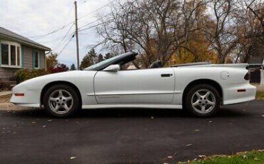 Pontiac-Firebird-Cabriolet-1995-2