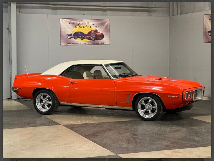 Pontiac-Firebird-Coupe-1969-2