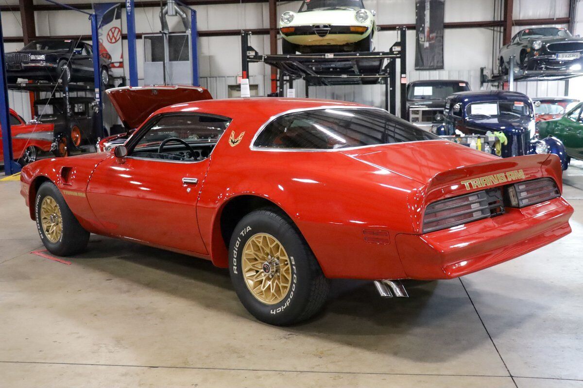 Pontiac-Firebird-Coupe-1977-5