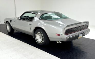 Pontiac-Firebird-Coupe-1979-3