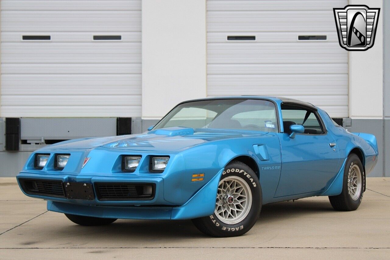 Pontiac-Firebird-Coupe-1980-2