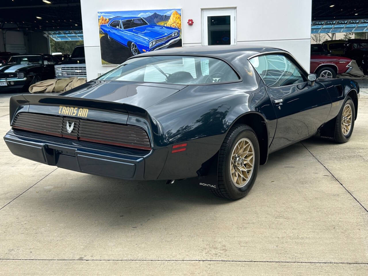 Pontiac-Firebird-Coupe-1981-4