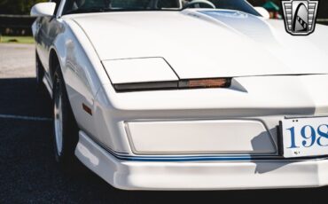 Pontiac-Firebird-Coupe-1984-11