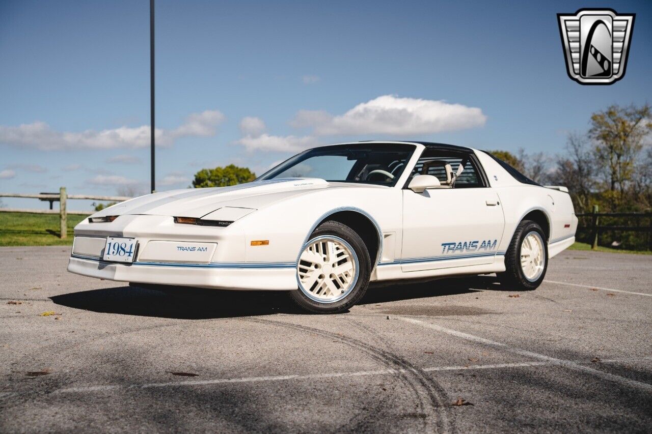 Pontiac-Firebird-Coupe-1984-2