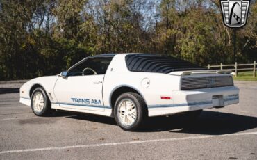 Pontiac-Firebird-Coupe-1984-4