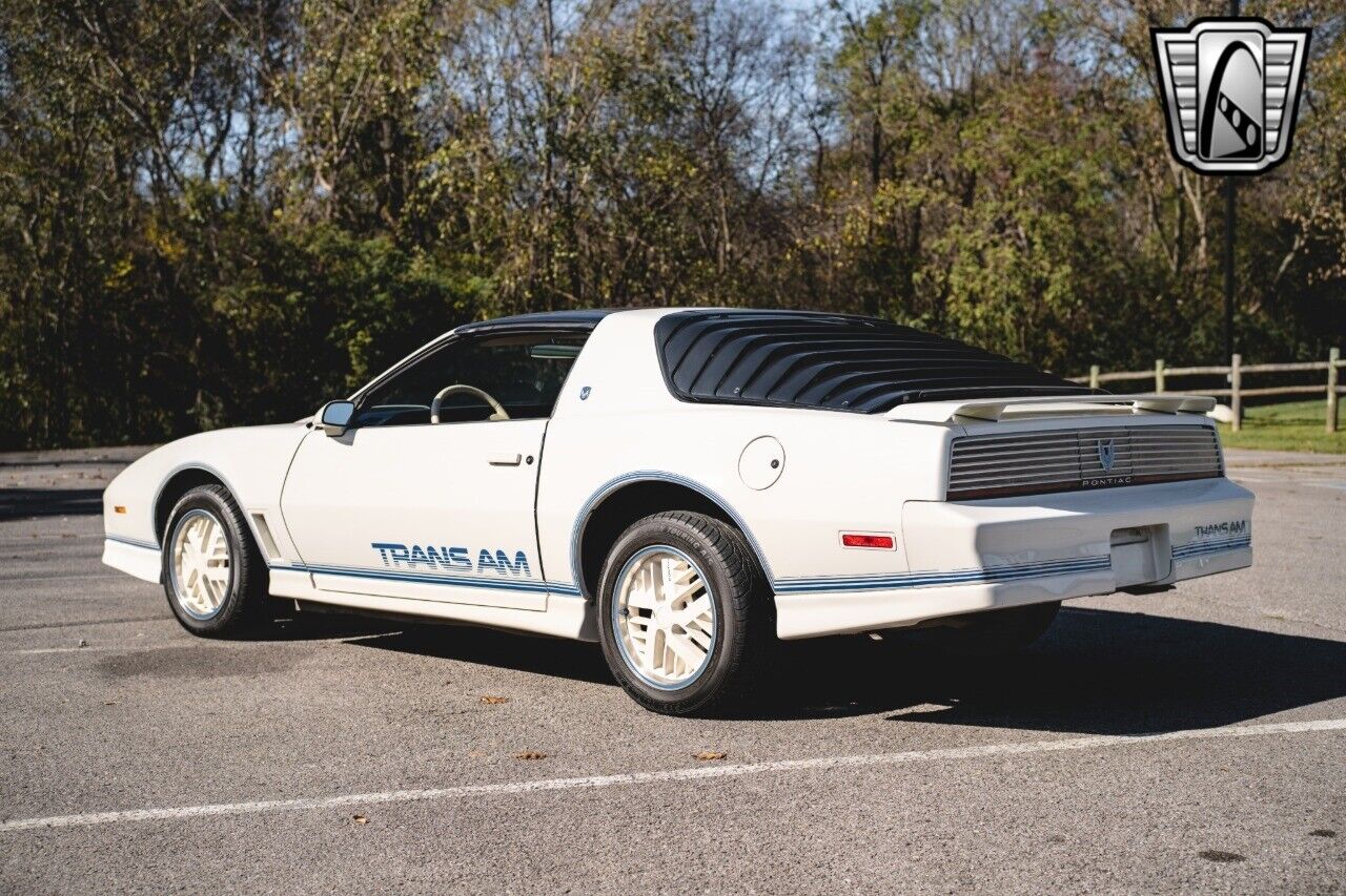 Pontiac-Firebird-Coupe-1984-4