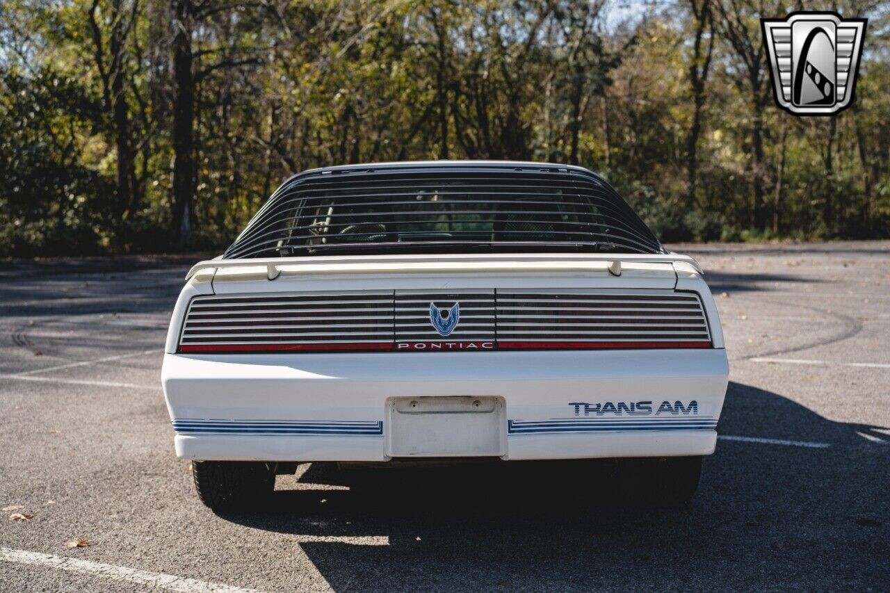 Pontiac-Firebird-Coupe-1984-5