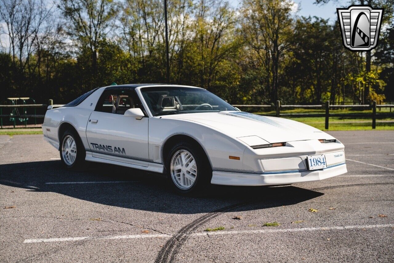 Pontiac-Firebird-Coupe-1984-8