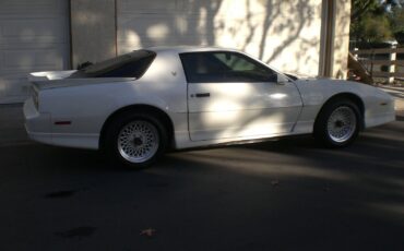 Pontiac-Firebird-Coupe-1987-1