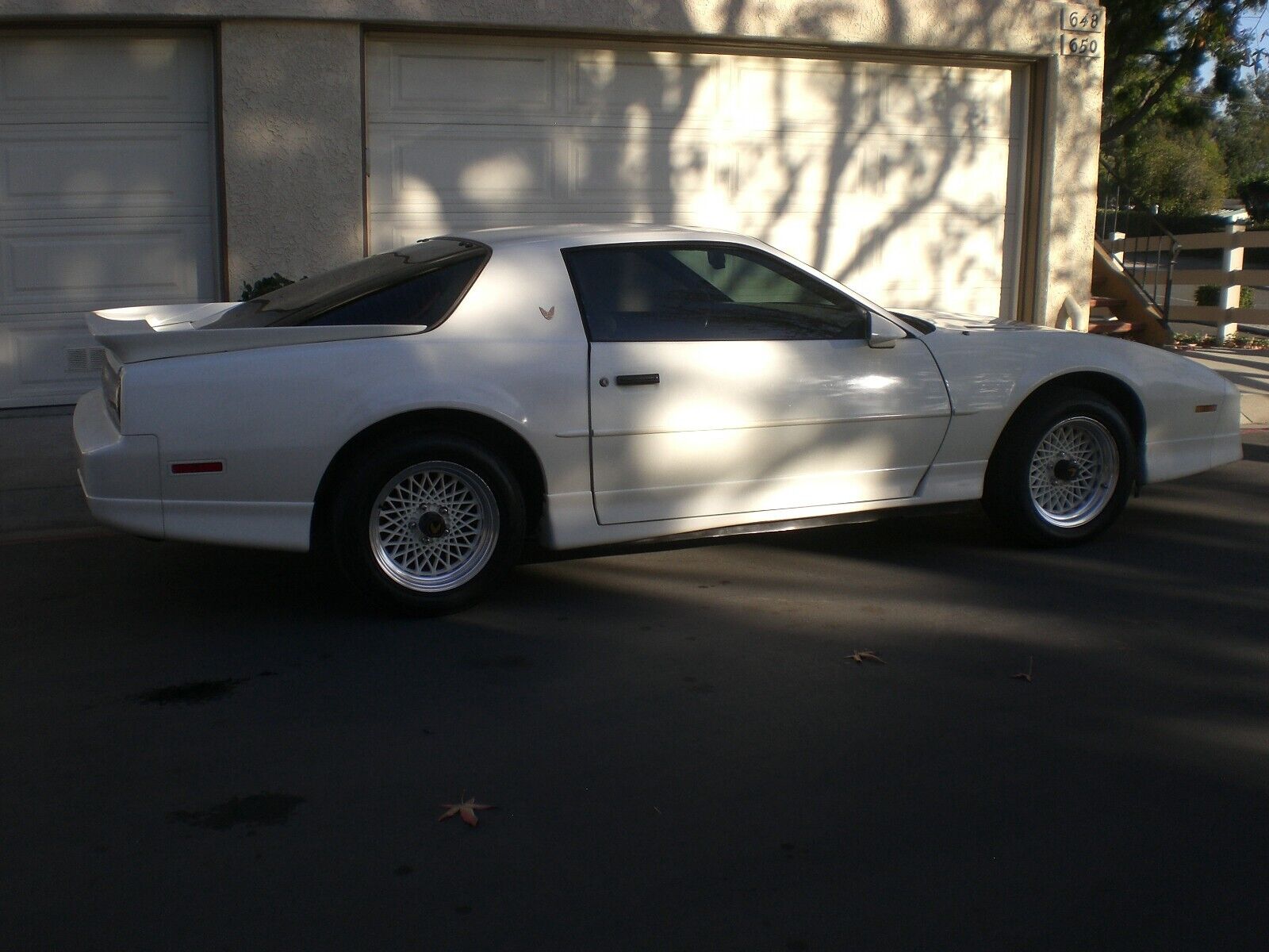 Pontiac-Firebird-Coupe-1987-1