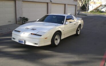 Pontiac-Firebird-Coupe-1987-3