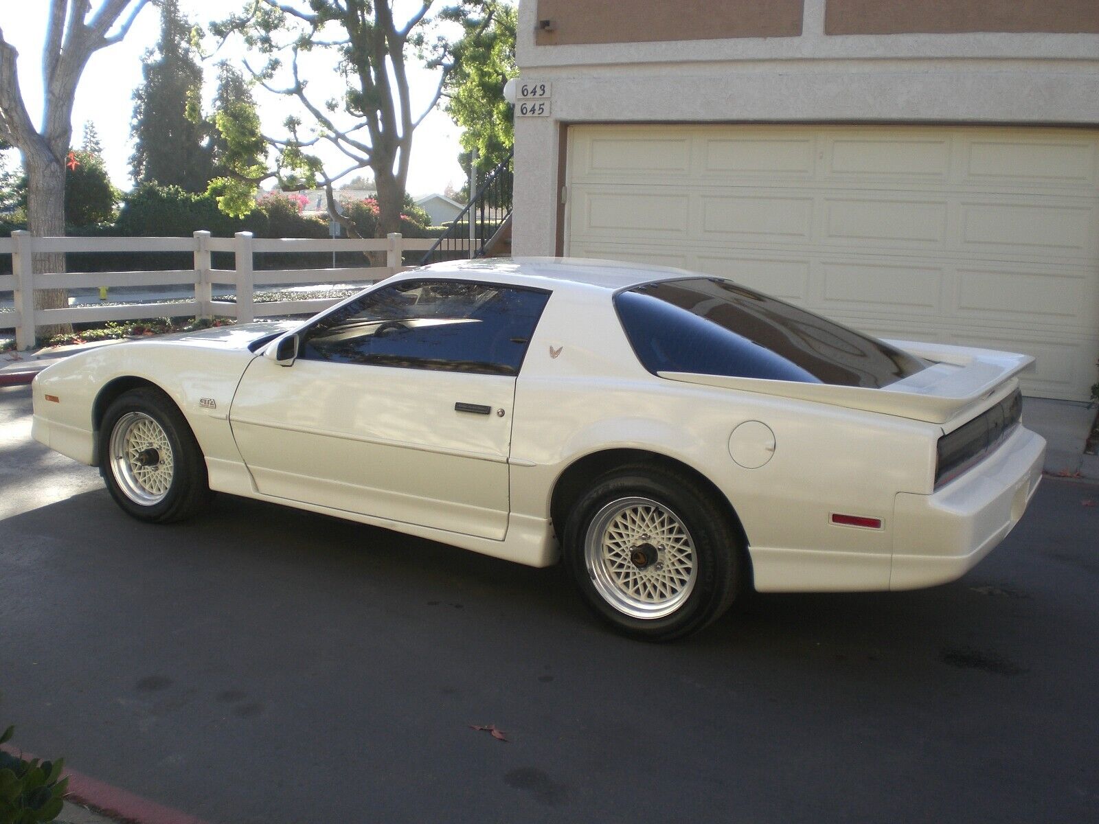 Pontiac-Firebird-Coupe-1987-4