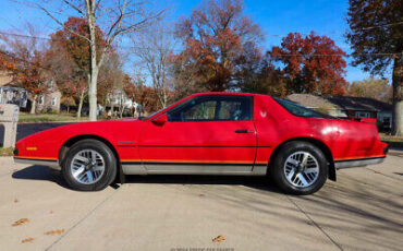 Pontiac-Firebird-Coupe-1988-2