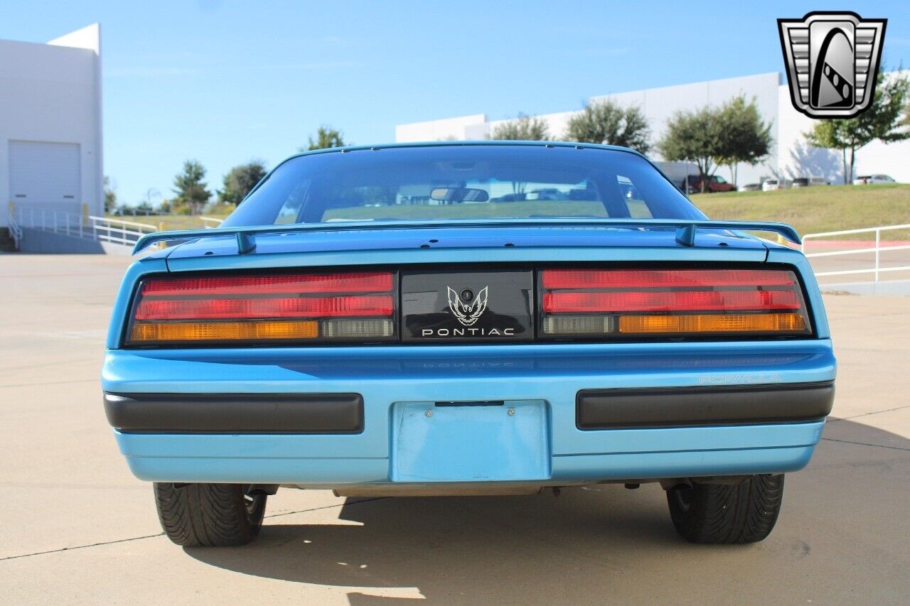 Pontiac-Firebird-Coupe-1988-5