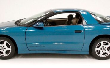 Pontiac-Firebird-Coupe-1995-1