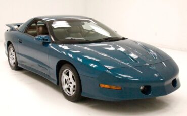 Pontiac-Firebird-Coupe-1995-5