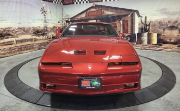 Pontiac-Firebird-Trans-Am-GTA-Coupe-1987-1