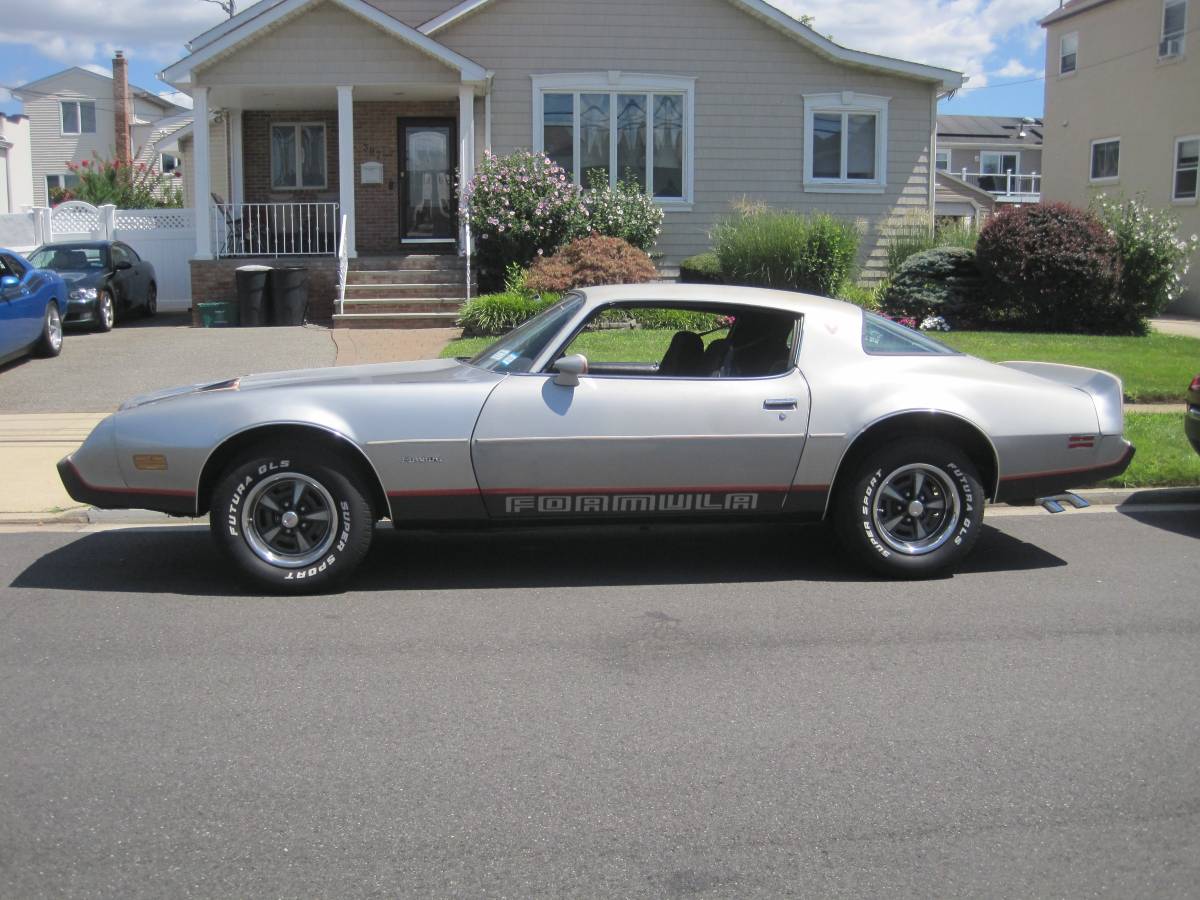 Pontiac-Firebird-formula-1979-1