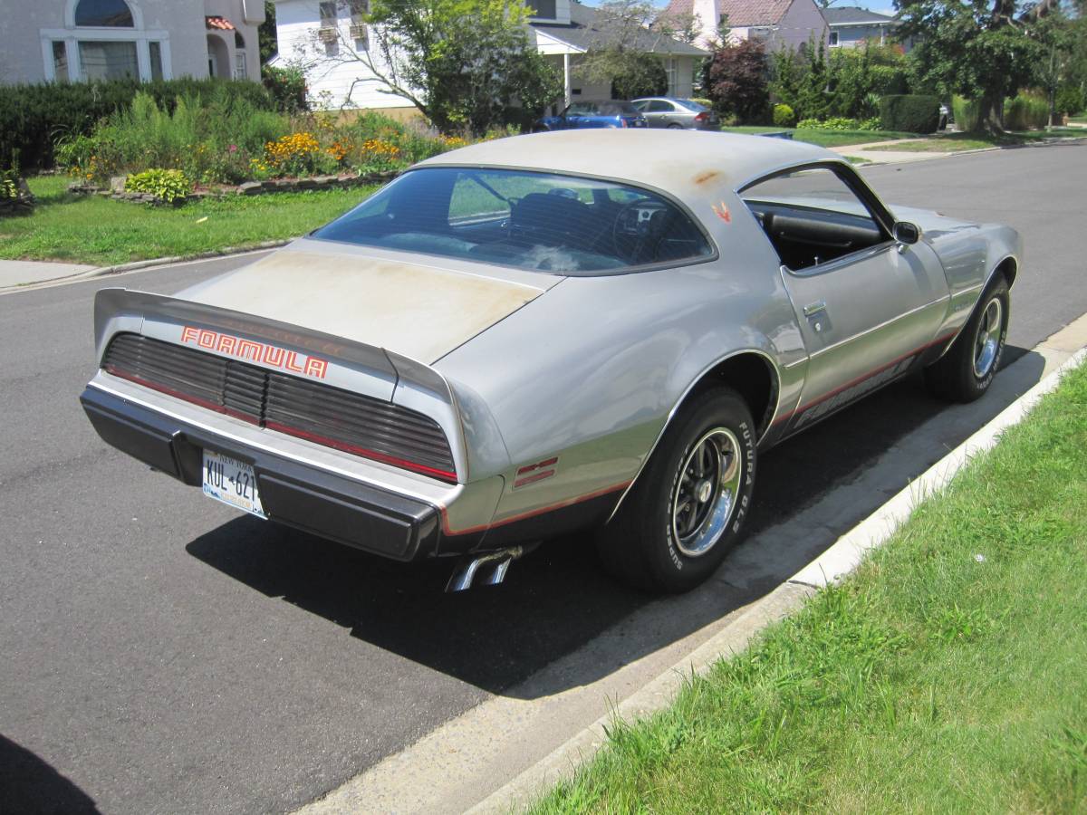 Pontiac-Firebird-formula-1979-5