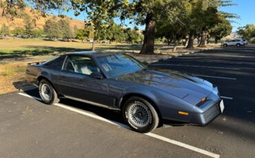 Pontiac-Firebird-trans-am-1983-3