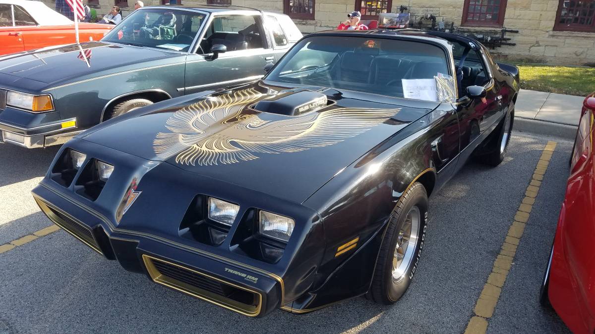 Pontiac-Firebird-transam-1981-1