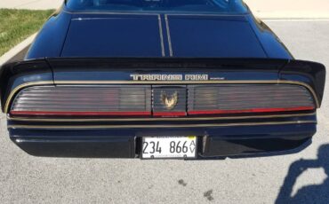 Pontiac-Firebird-transam-1981-15