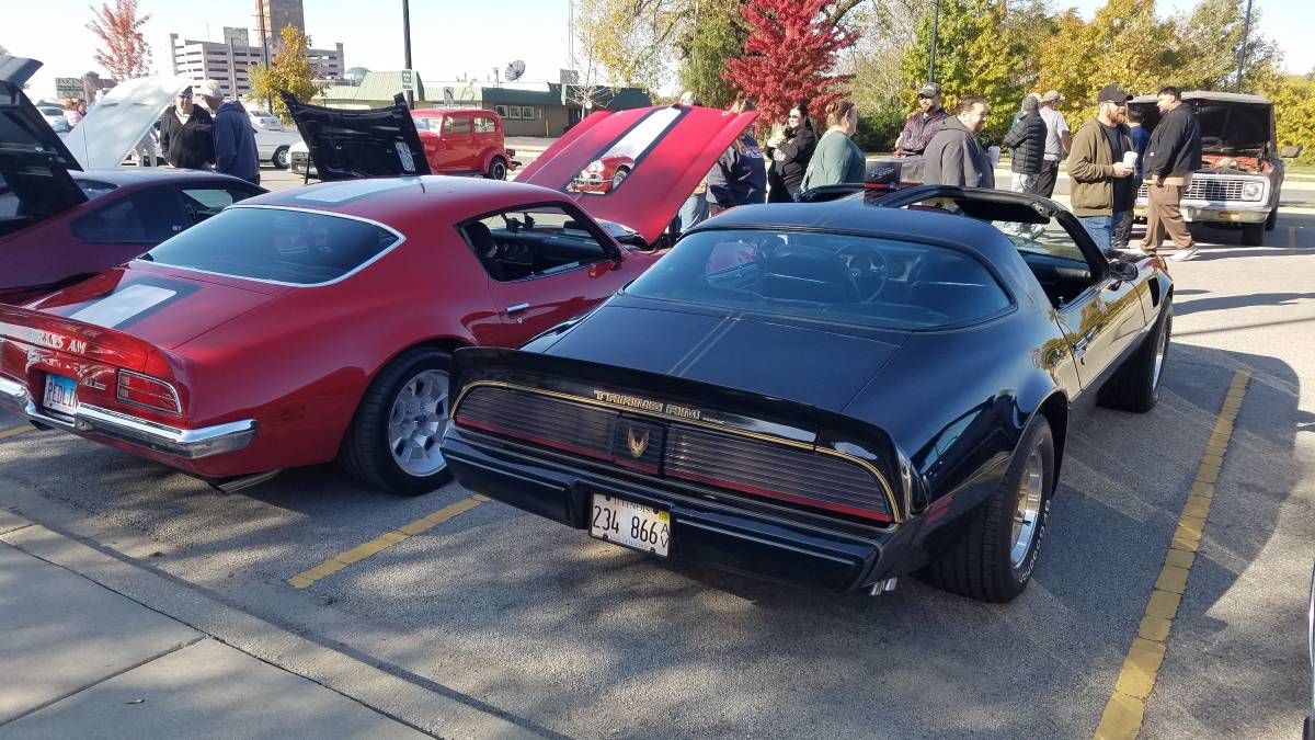 Pontiac-Firebird-transam-1981-2