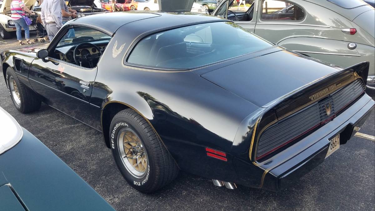 Pontiac-Firebird-transam-1981-3