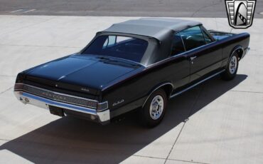 Pontiac-GTO-1965-11