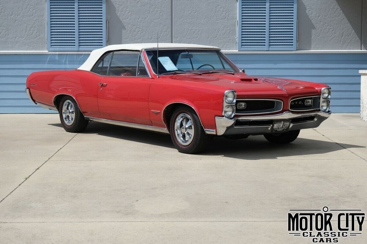 Pontiac-GTO-1966-1