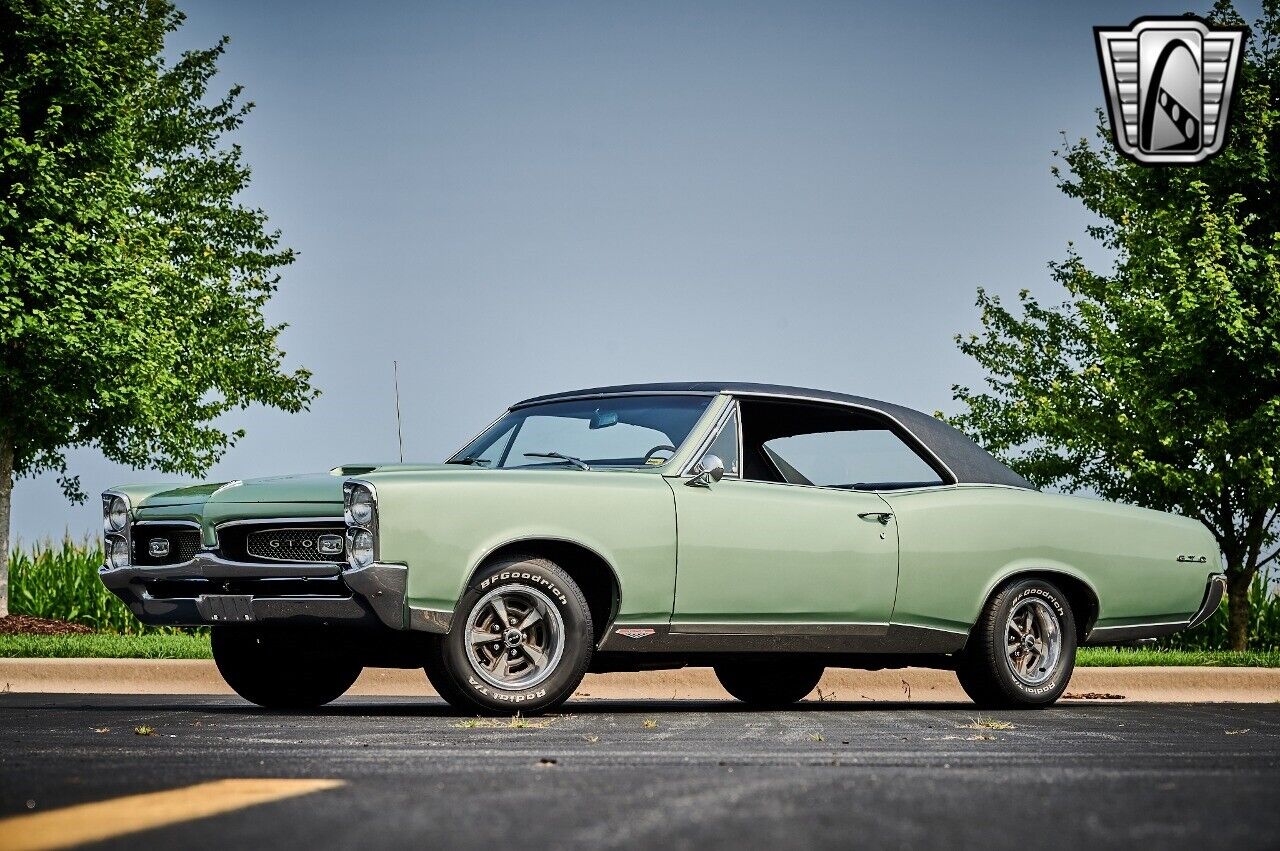 Pontiac-GTO-1967-2