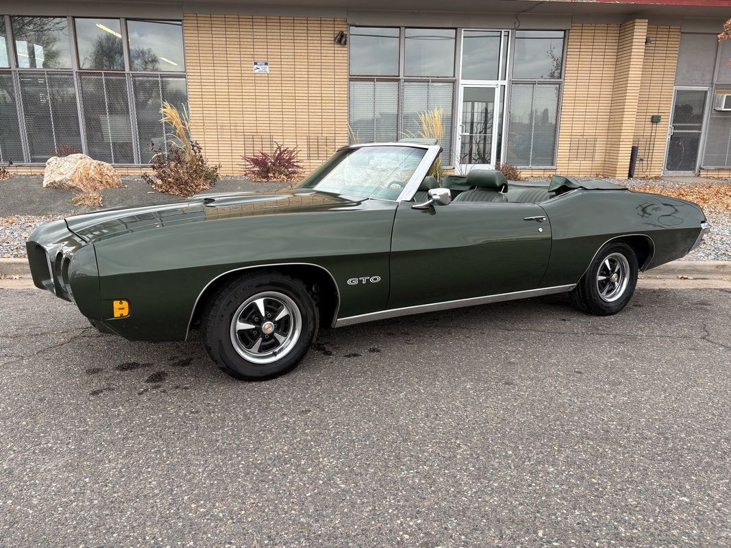 Pontiac-GTO-1970-21