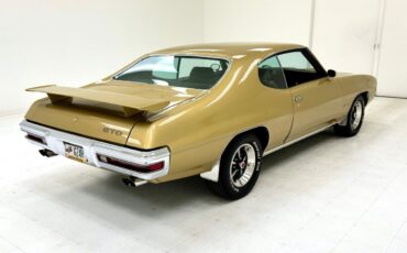 Pontiac-GTO-1970-4