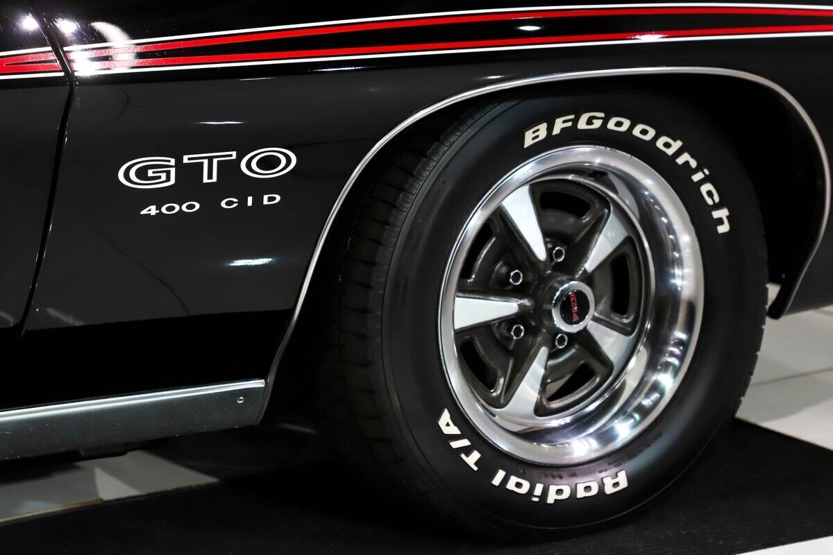 Pontiac-GTO-1970-9