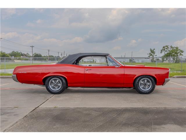 Pontiac-GTO-CONVERTIBLE-TRIBUTE-1967-9