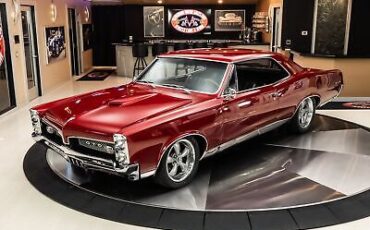 Pontiac-GTO-Coupe-1967-4