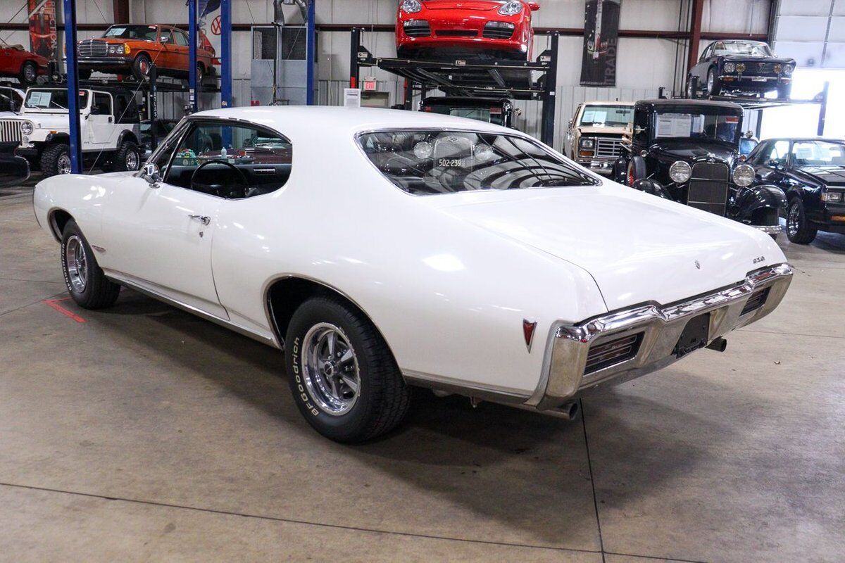 Pontiac-GTO-Coupe-1968-4