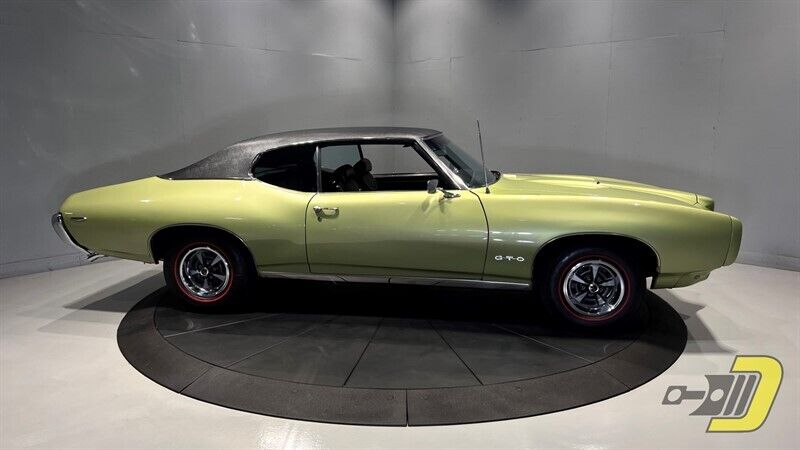 Pontiac-GTO-Coupe-1969-10