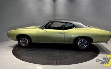 Pontiac-GTO-Coupe-1969-2