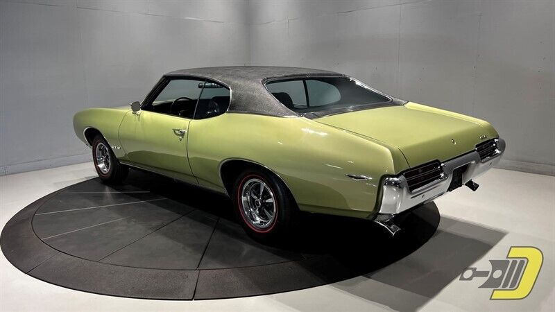 Pontiac-GTO-Coupe-1969-31