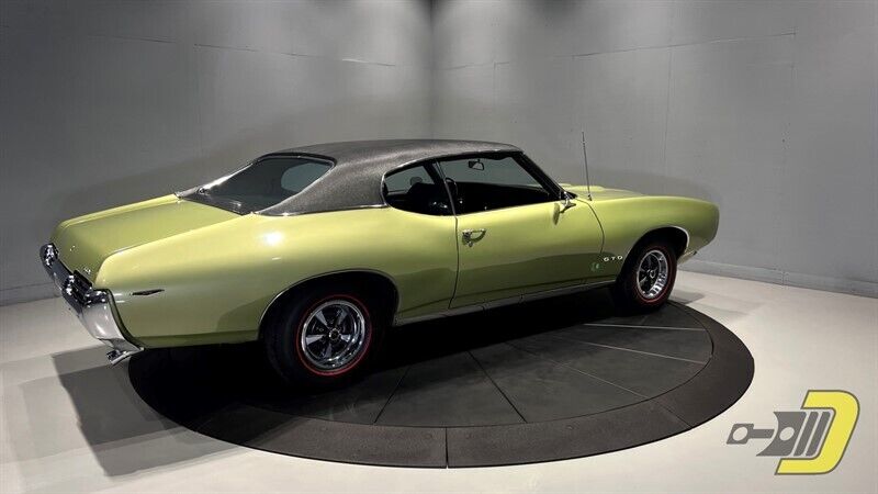 Pontiac-GTO-Coupe-1969-8