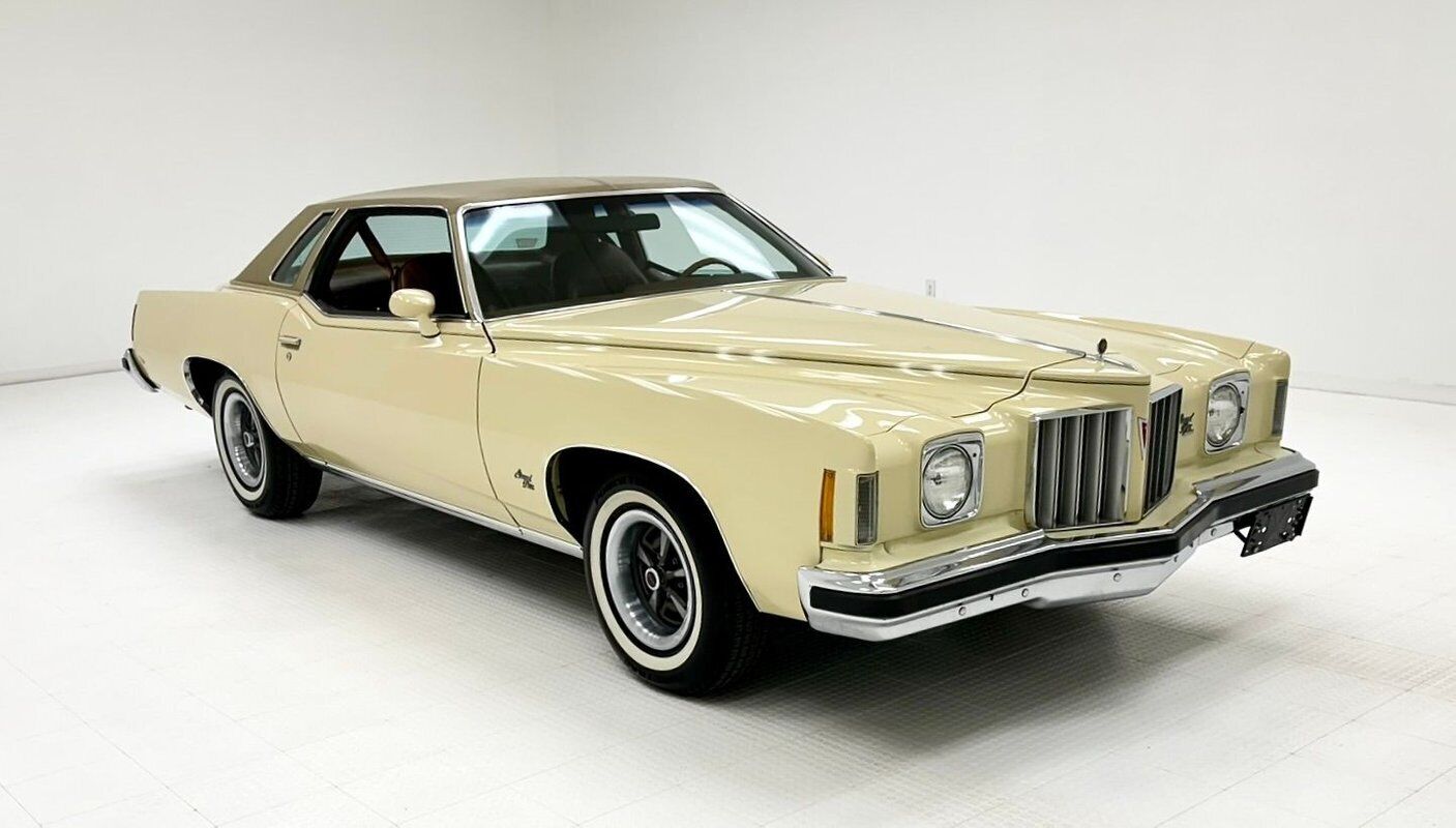 Pontiac-Grand-Prix-1975-6