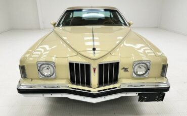 Pontiac-Grand-Prix-1975-7