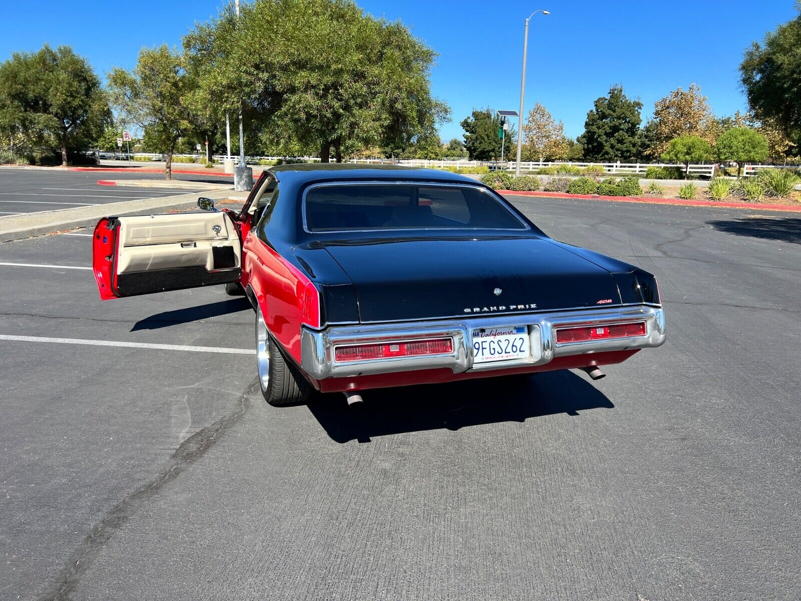 Pontiac-Grand-Prix-Coupe-1969-26