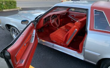 Pontiac-Grand-Prix-Coupe-1977-15