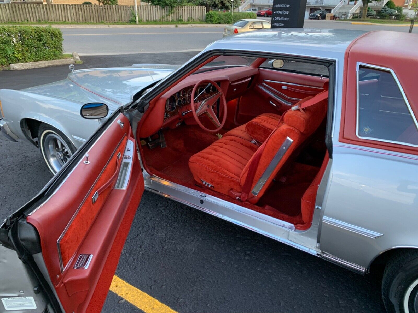 Pontiac-Grand-Prix-Coupe-1977-15